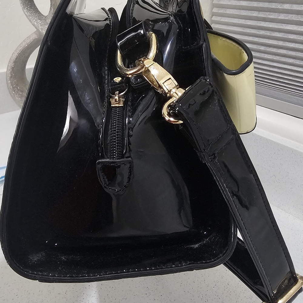 Julia and Michael purse - Picture 6 of 13